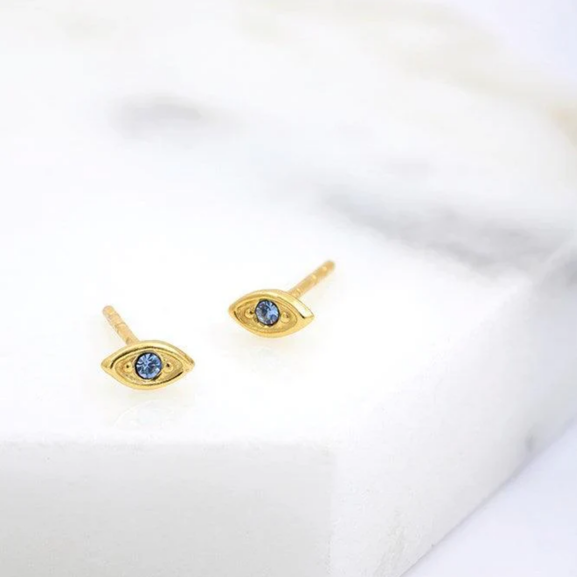 Gold Grace Stud Sapphire Earring