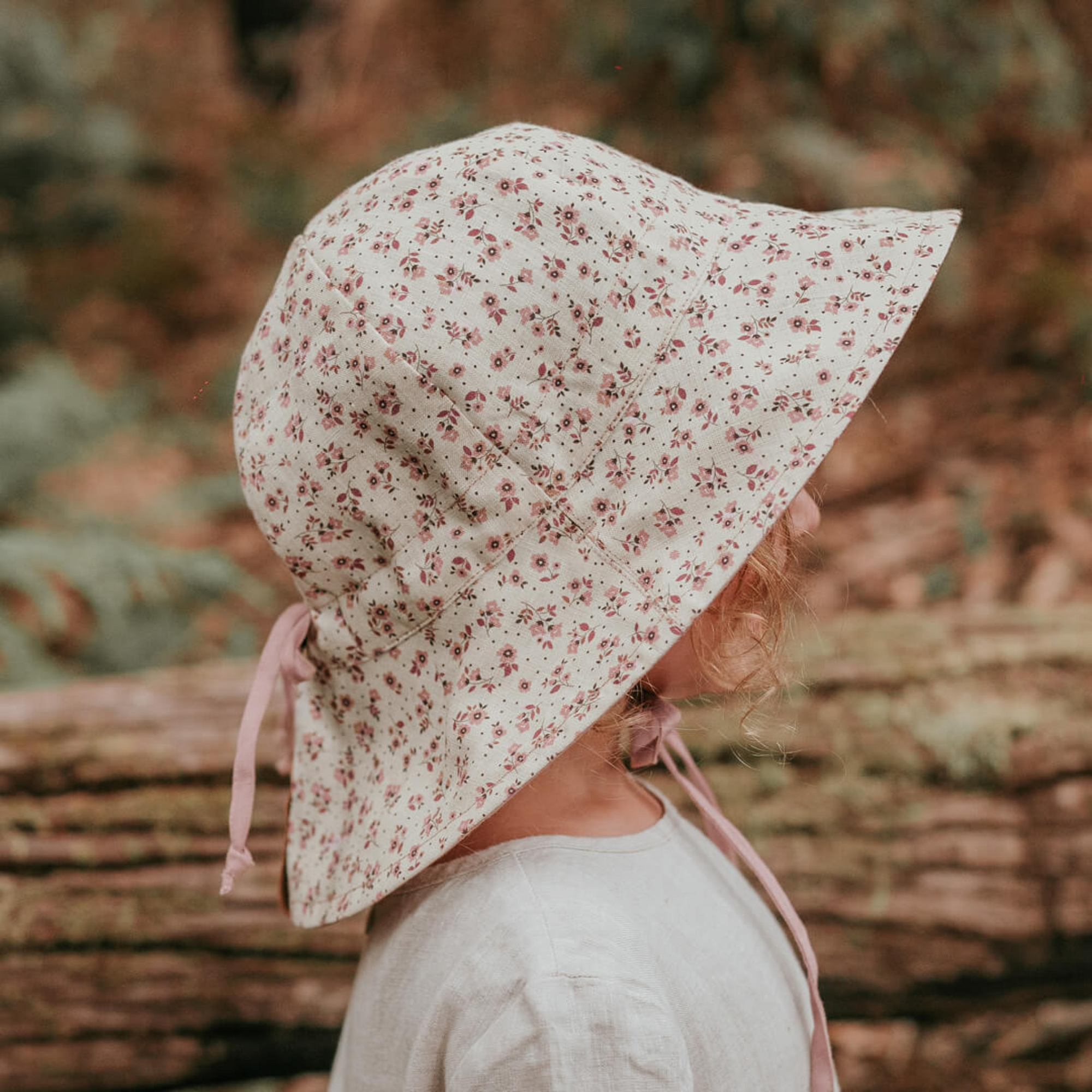 Wanderer Girls Reversible Bucket Hat - Ruby